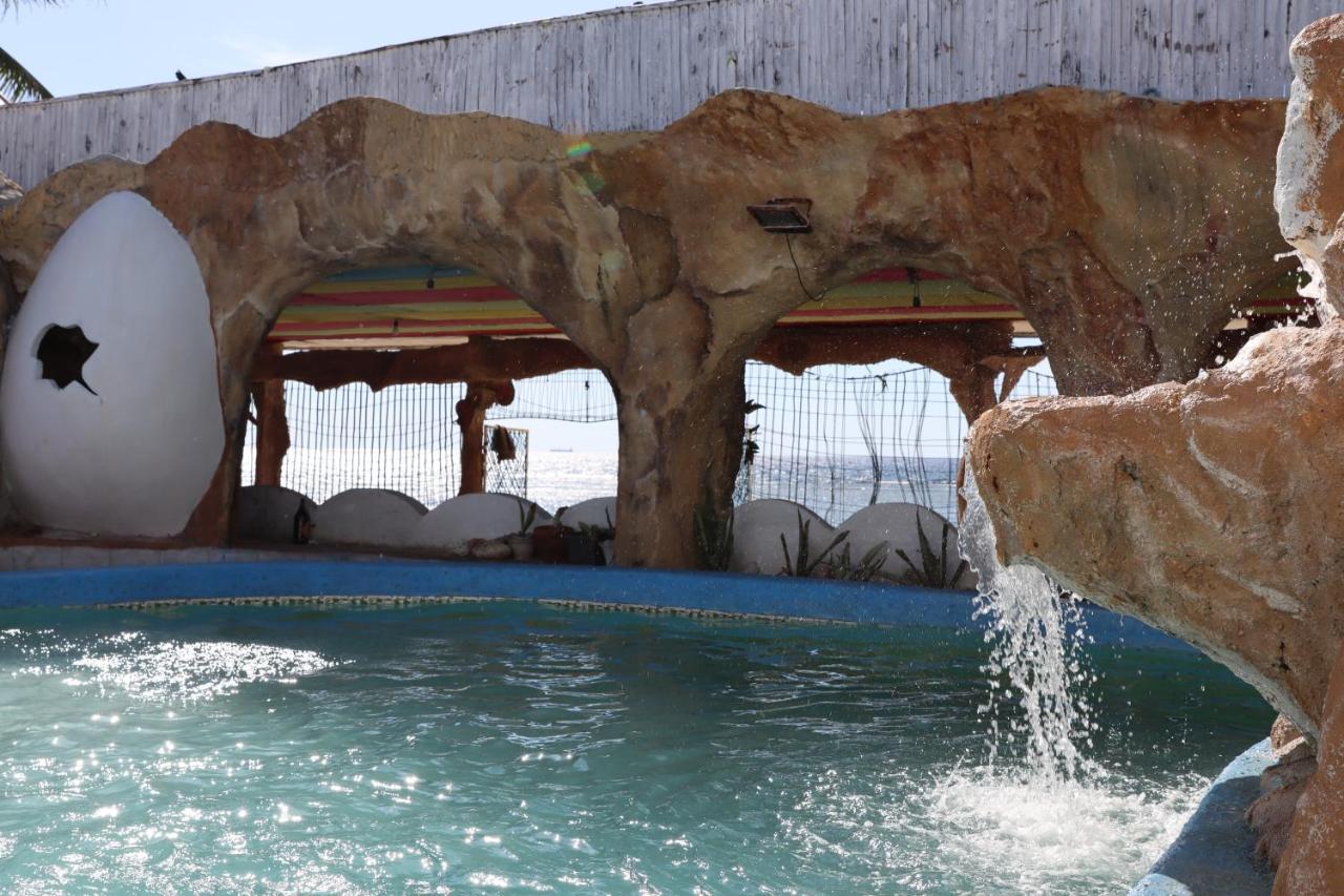 Belle'S Beach Resort Bolinao Esterno foto